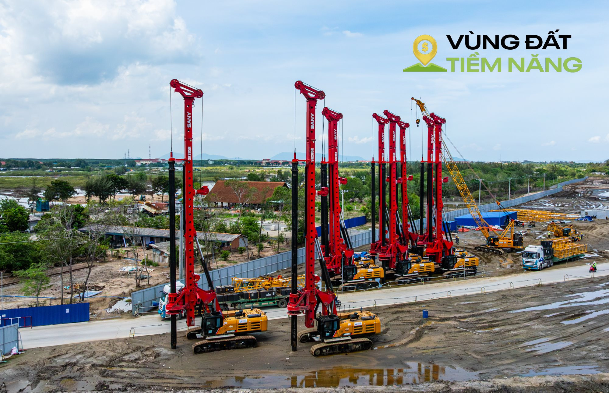 Diễn biến mới ở tuyến đường sắt 102.000 tỷ nối Bến Thành - Cần Giờ: Khoan địa chất ở trung tâm, máy móc hạng nặng tập kết ở depot