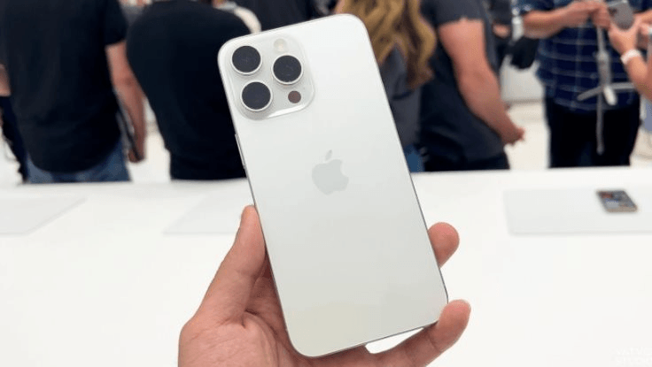 Bất ngờ chiếc iPhone cũ được cho là “đáng mua nhất” hiện nay