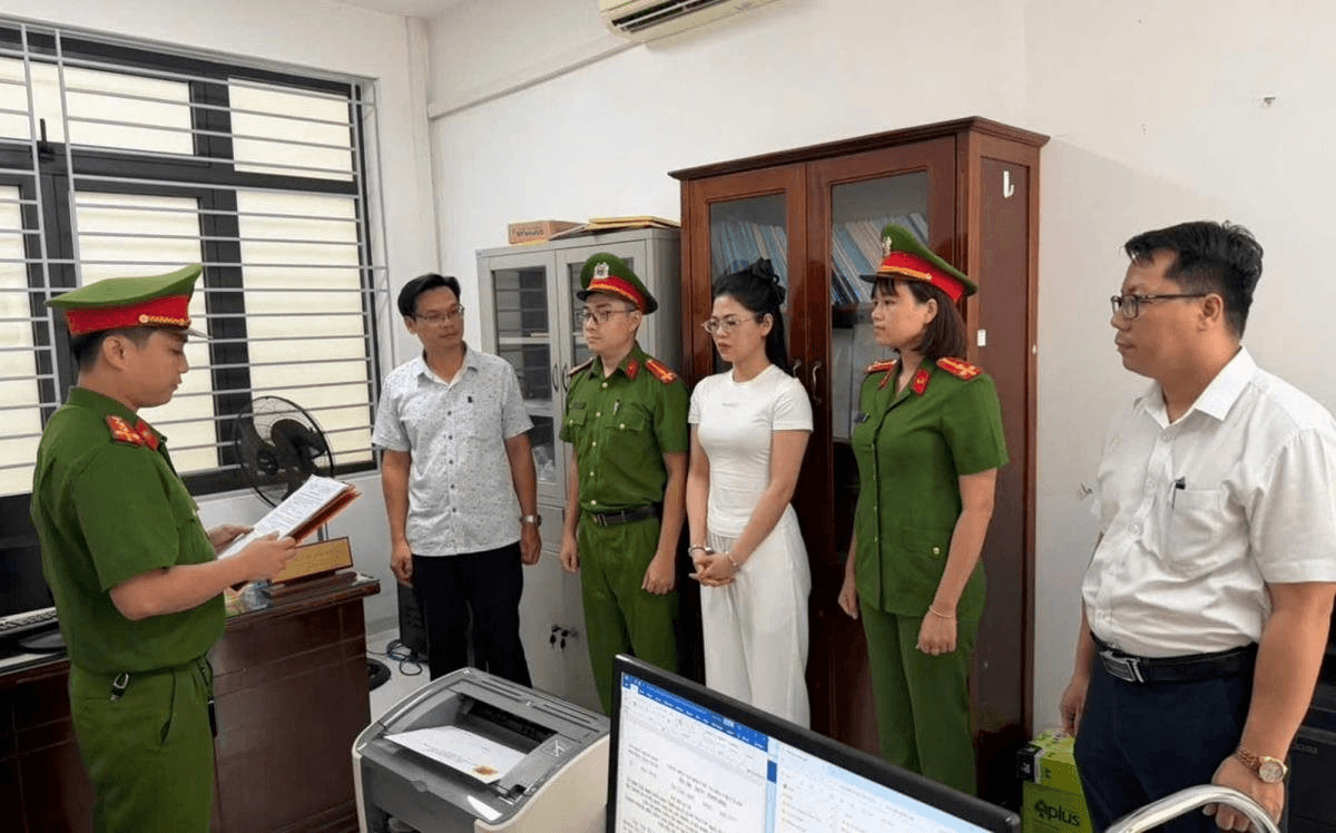 Lừa ông Tây, Phạm Thị Mỹ Tuyết 29 tuổi bị bắt