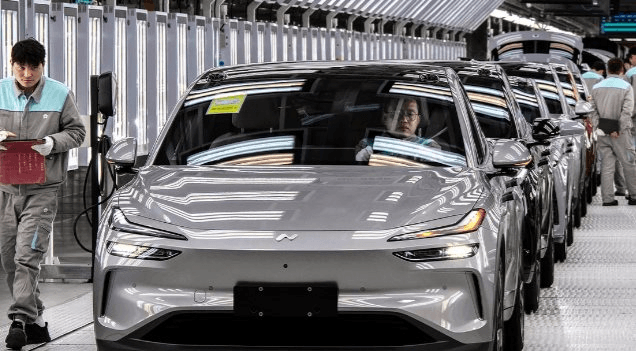 Cú sốc xe điện: Công ty làm robot hút bụi, điện thoại giá rẻ cũng mơ thành Tesla, 46 thương hiệu chỉ bán được chưa tới 1.000 xe/năm