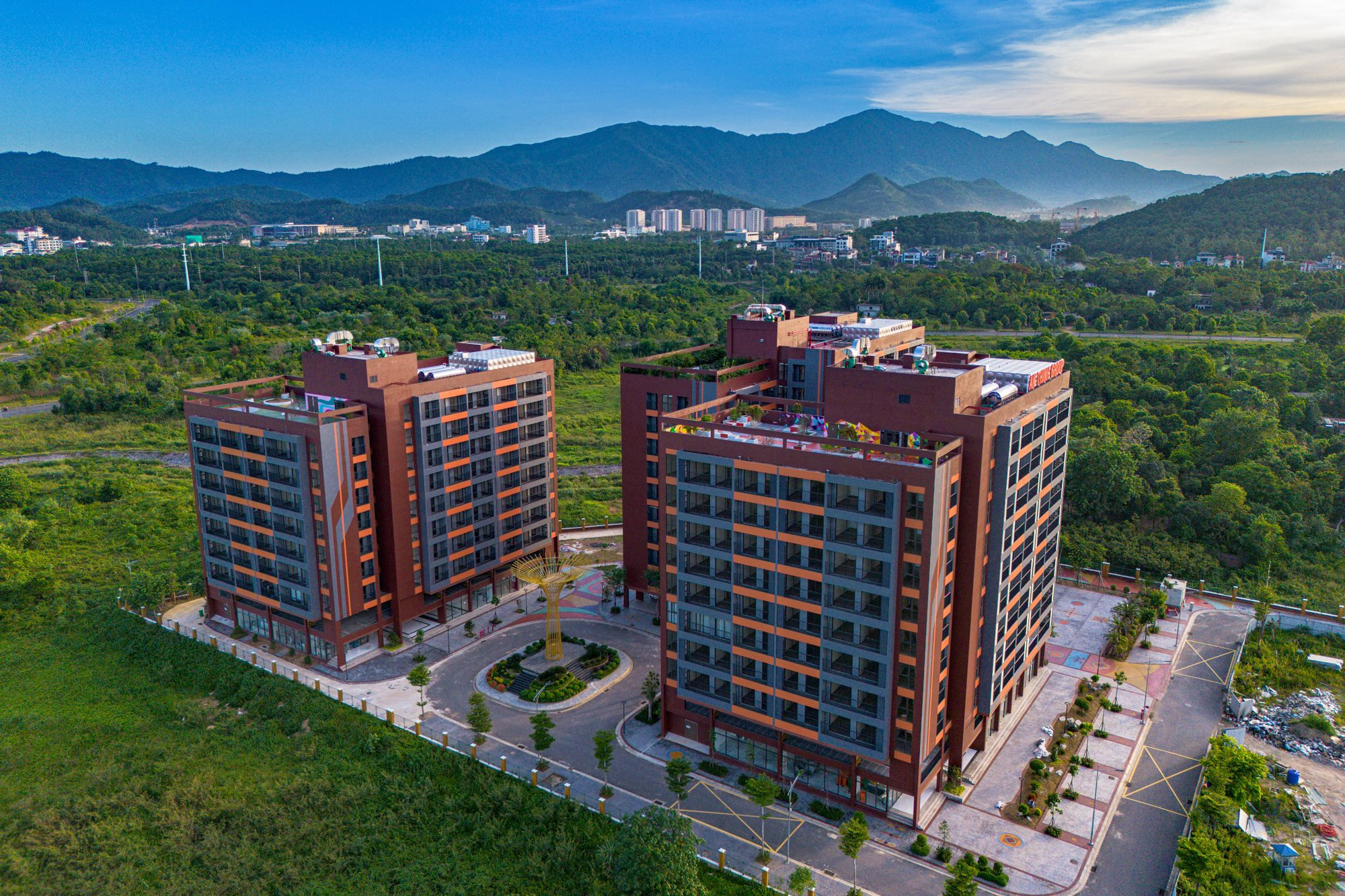 khu-cong-nghe-cao-hoa-lac13.jpg