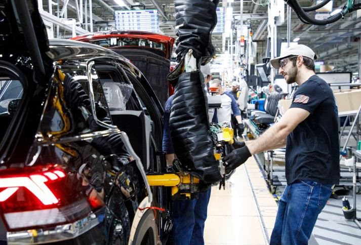 100.000 công nhân 1 hãng xe ô tô lớn sắp bị sa thải, 4 nhà máy nằm trong danh sách khai tử: Chuyện gì đây?
