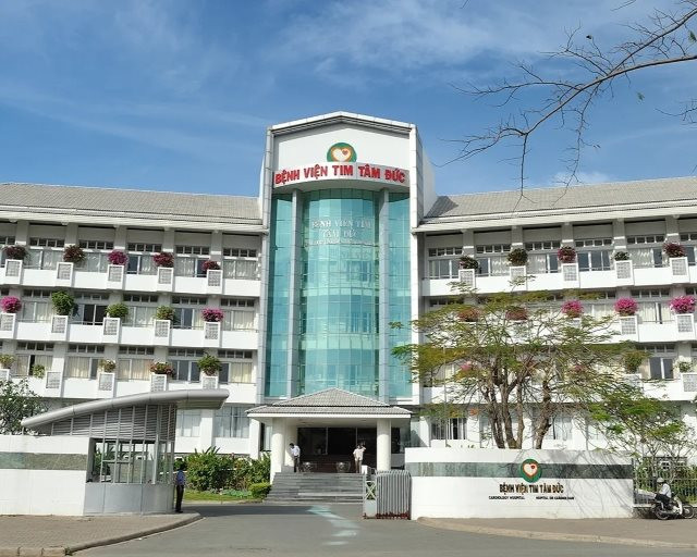 Cổ phiếu bệnh viện chia thưởng 100%, nhà đầu tư lãi gần gấp đôi trong 1 tháng