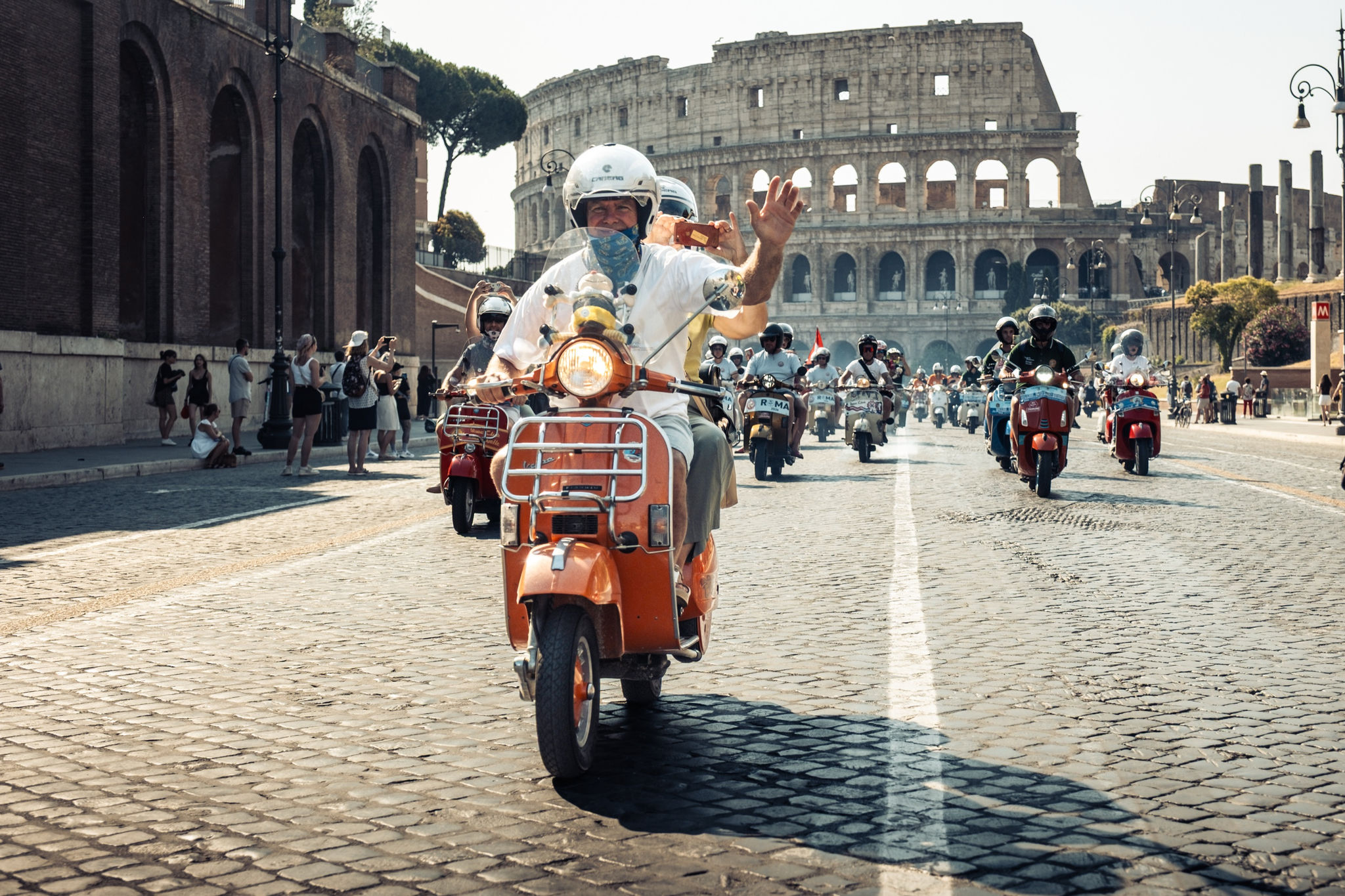 04_vespa-parade.jpg