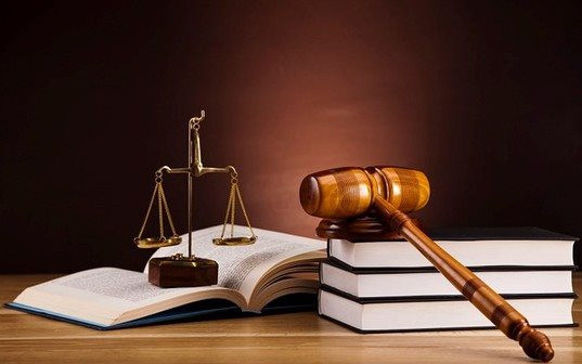 Bộ Chính trị yêu cầu nghiên cứu giảm phạt tù trong lĩnh vực kinh tế, công nghệ