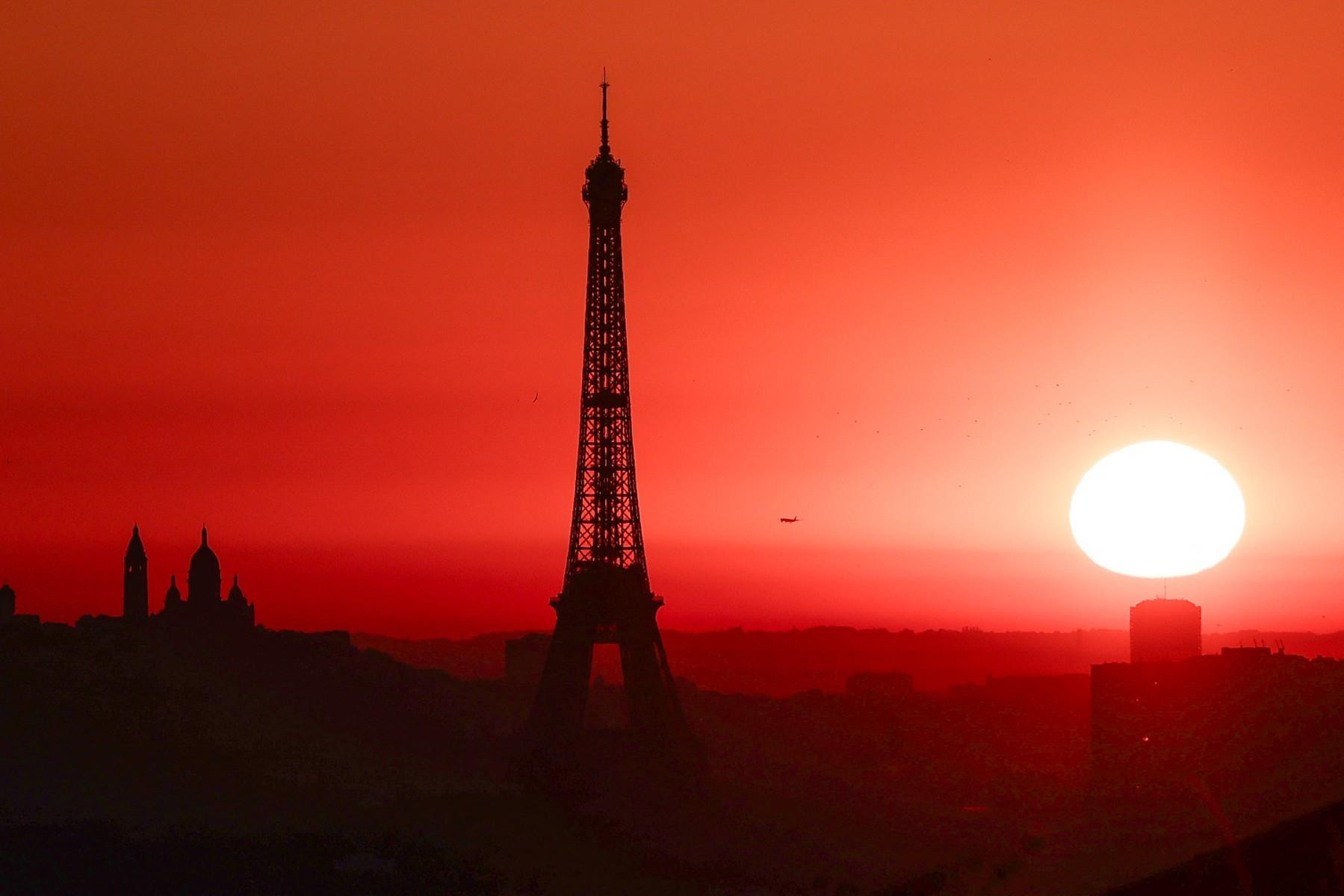 afp2025070164d46q8v5midrestopshotfranceenvironmentclimateheatwave-1751368352955709665447.jpg
