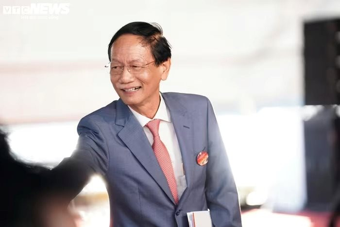 ong-vu-van-tien_11zon.jpg