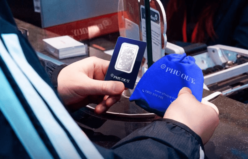 Bạc lấy lại đà tăng nhờ tín hiệu mới từ Fed, giá trong nước vượt 62 triệu đồng/kg