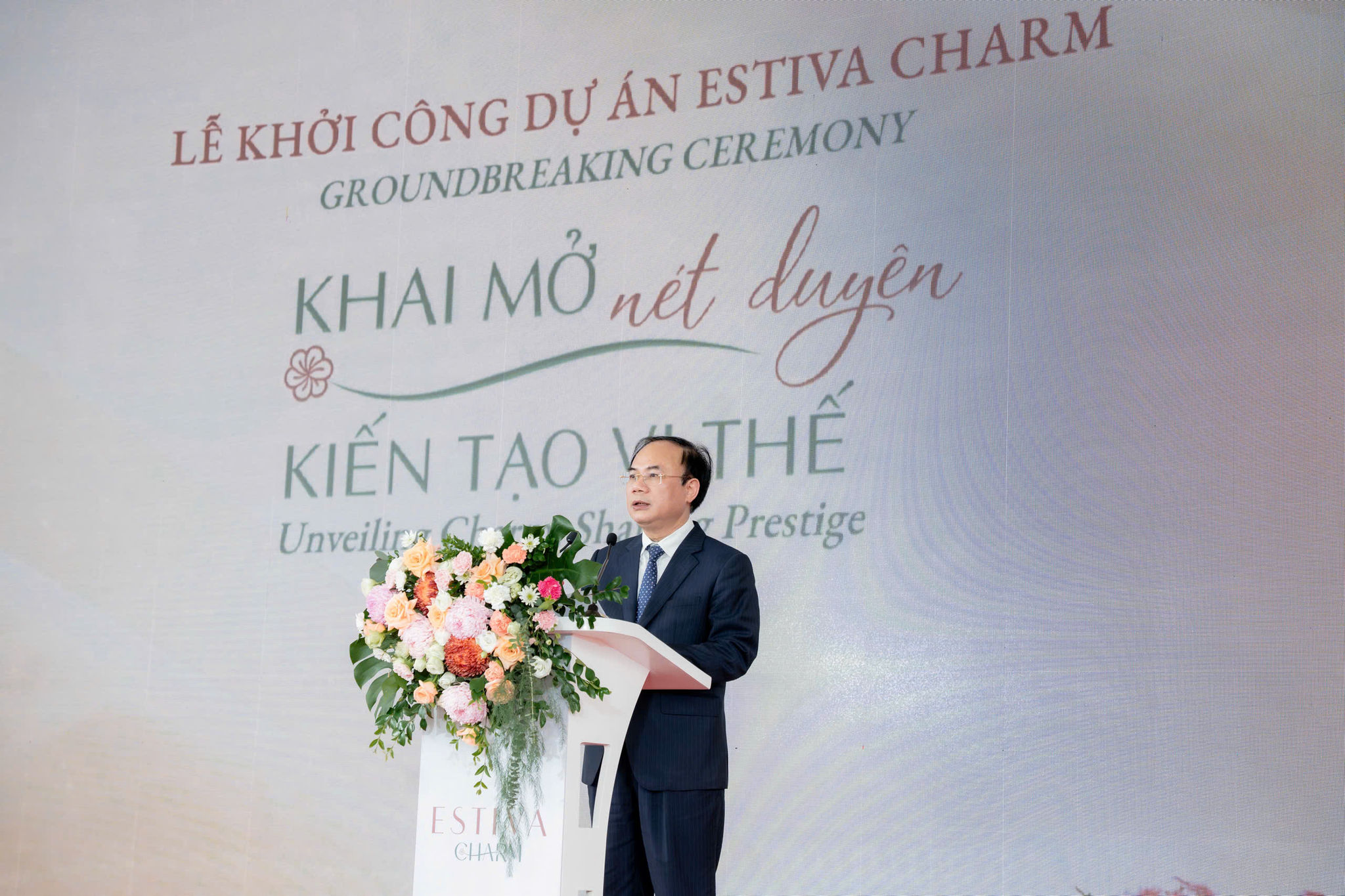 thu-truong-bo-xay-dung-nguyen-van-sinh.jpg