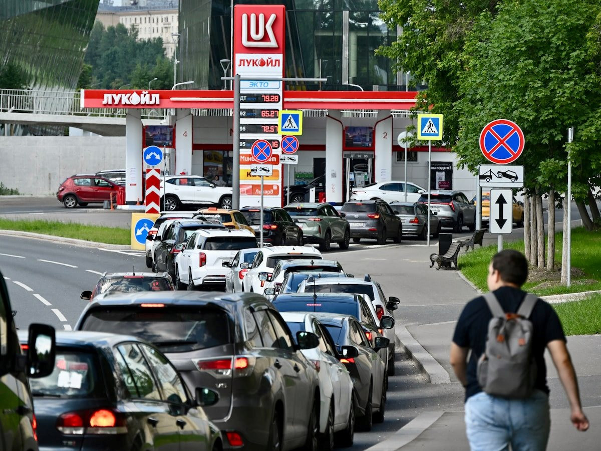 Sợ Moscow không còn xăng để bán, nước láng giềng của Nga phải đi 'đánh tiếng' với loạt quốc gia châu Á