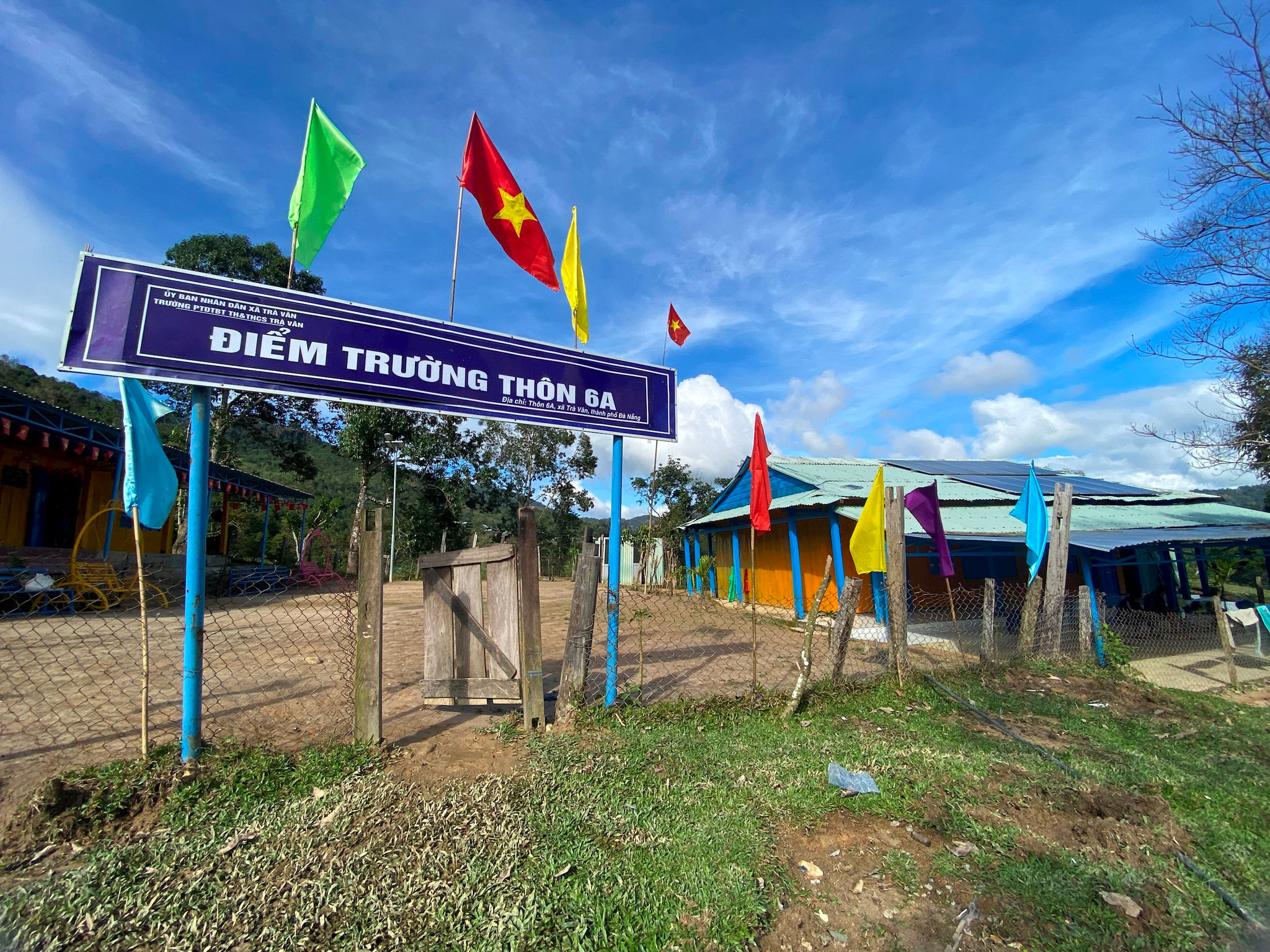 truong-pho-thong-dan-toc-ban-tru-tieu-hoc-va-trung-hoc-co-so-tra-van.jpg