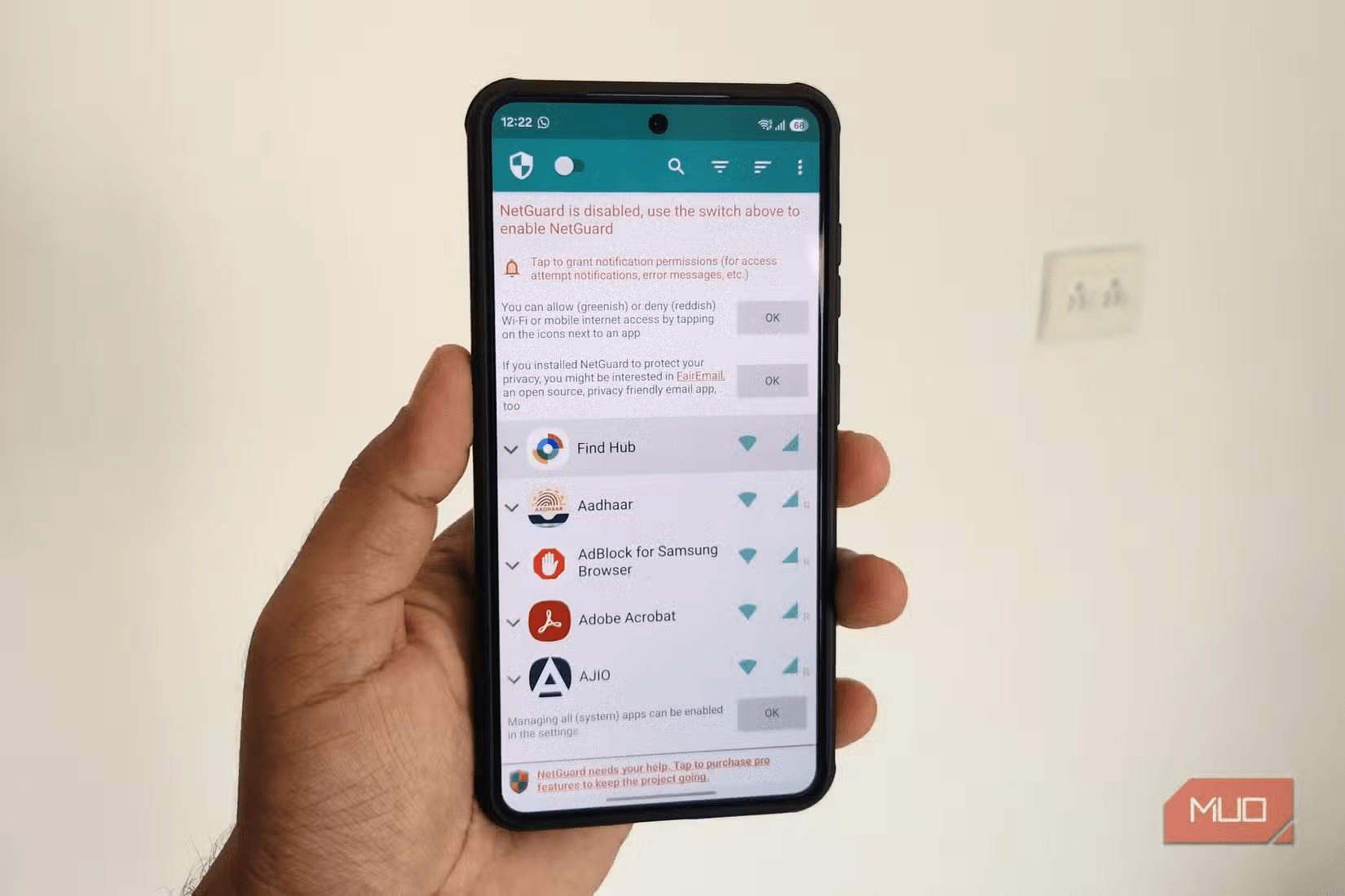 android-phone-in-hand-showing-netguard.png