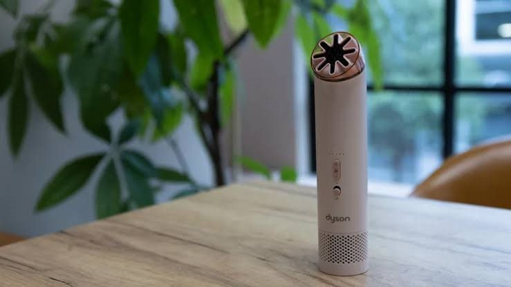 Dyson không đứng ngoài cuộc đua quạt cầm tay: Khi một món phụ kiện mùa hè trở thành sân chơi mới của công nghệ cao
