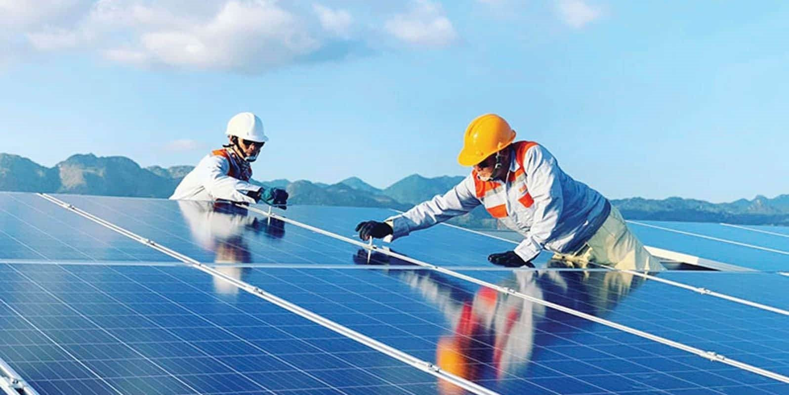 1 ngành học “khát” 100.000 nhân lực: Cơ hội việc làm mở rộng từ Việt Nam tới quốc tế, thu nhập tăng theo kinh nghiệm lên đến hơn 100 triệu đồng/tháng