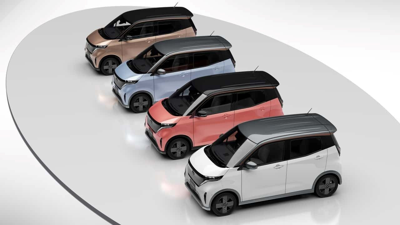 nissan-sakura-collection.jpg