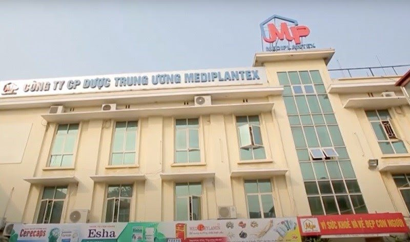 Tổng giám đốc một công ty dược đơn phương chấm dứt Hợp đồng lao động