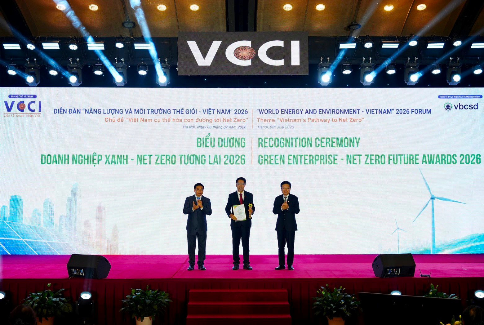 “Chúng ta đang vay mượn Trái Đất”: Net Zero là thách thức hay cơ hội lịch sử của kinh tế Việt Nam?