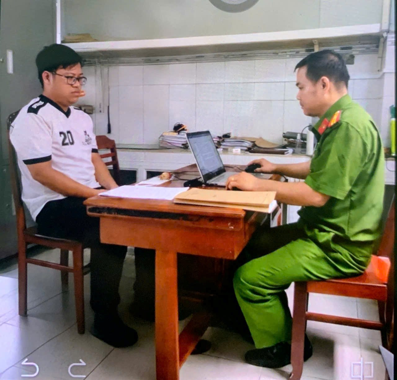 Công an điều tra loạt tài khoản và tin nhắn Zalo: Đặng Quang Vinh SN 1997 bị bắt sau khi nhận giao dịch 1,3 tỷ đồng