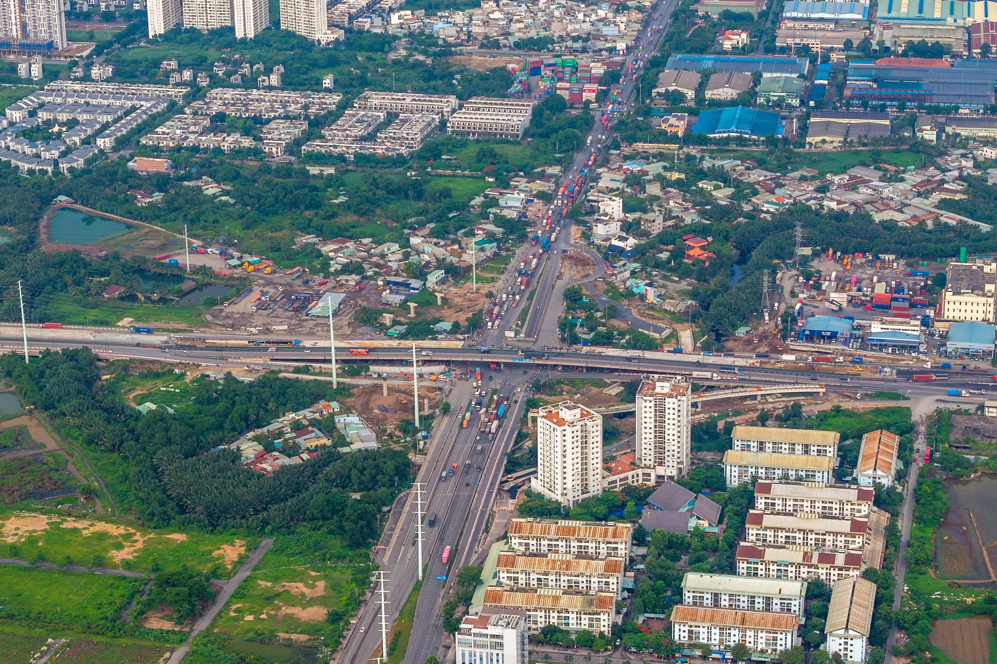 11_mo-rong-duong-nguyen-thi-dinh.jpg