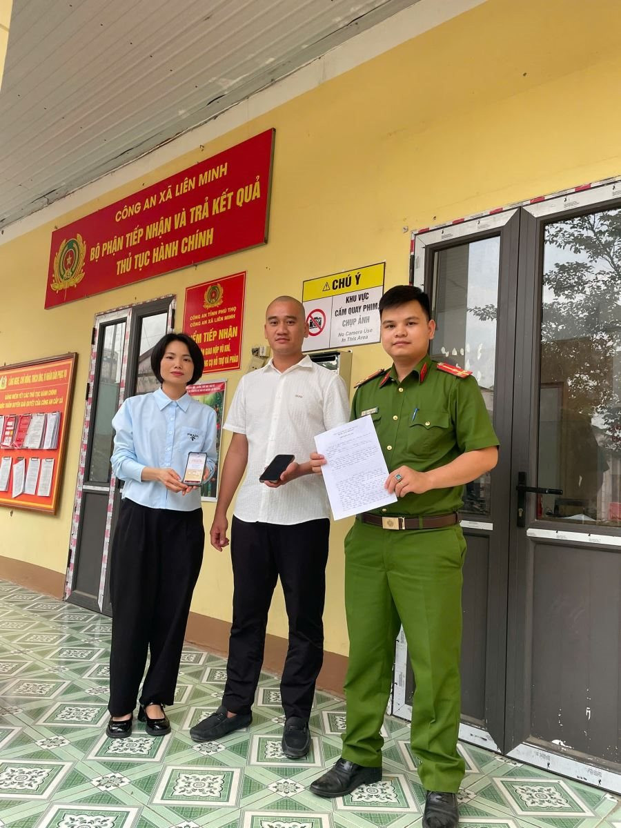 cong-an-xa-lien-minh-ho-tro-anh-thanh-nhan-lai-so-tien-chuyen-khoan-nham__3eb77b3860(1).jpg
