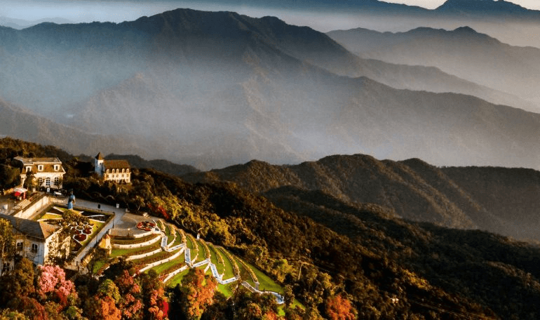 Địa phương vừa bùng nổ kỷ lục thu 34.700 tỷ đồng từ du lịch: World Travel Awards liên tục gọi tên, có thể sẽ lọt top “hàng đầu châu Á” lần thứ 3