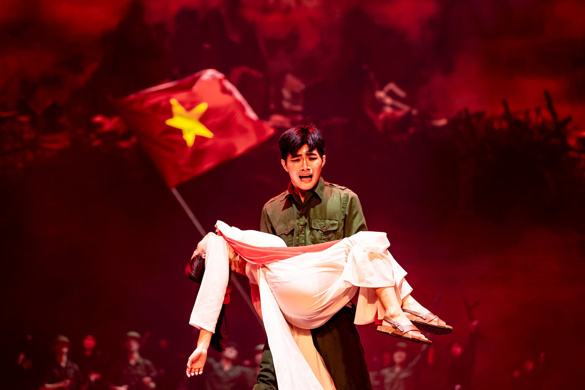 canh-xuc-dong.jpg