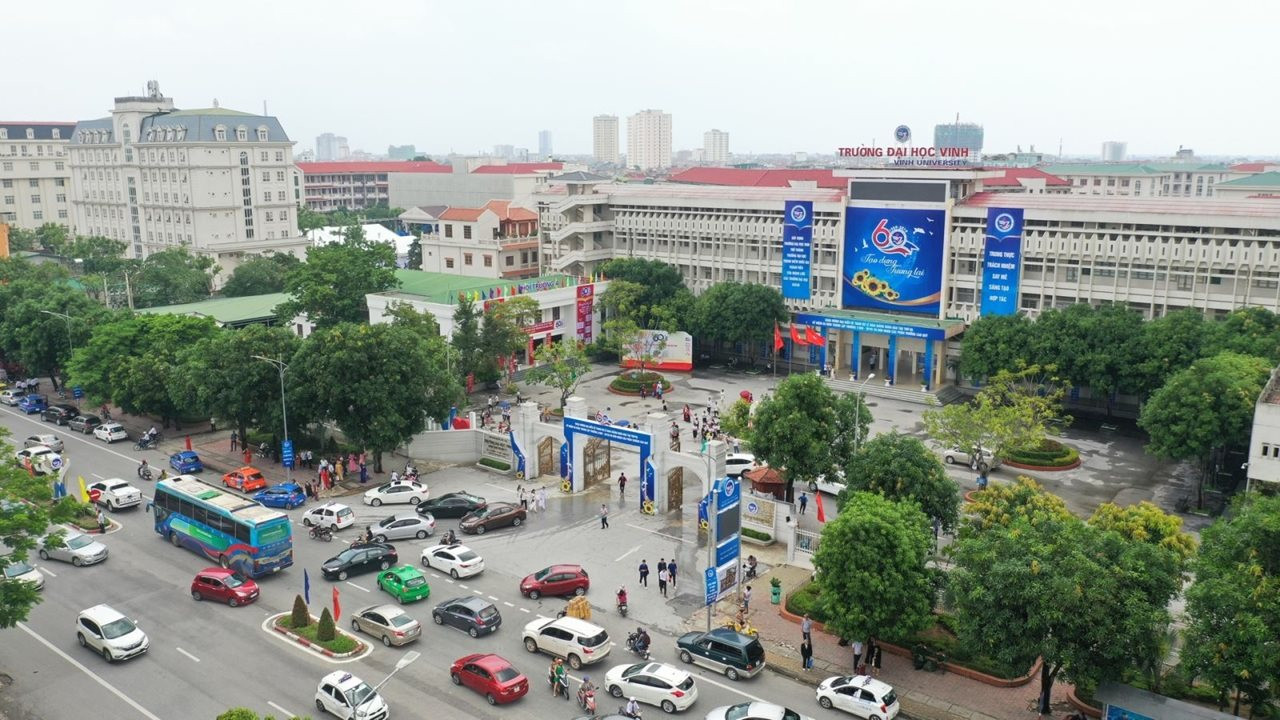 1 đại học vùng vừa đạt doanh thu gần 800 tỷ đồng, sở hữu 51 Giáo sư, Phó Giáo sư, 251 Tiến sĩ, hướng tới mục tiêu vào top 500 trường hàng đầu châu Á