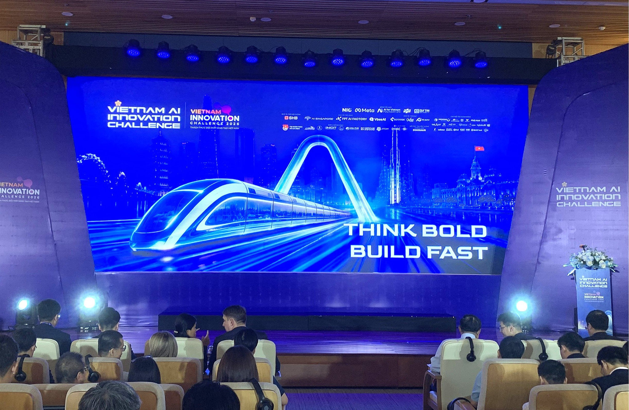 "70-90% code đã do AI viết": Khi 9 người làm bằng cả một tập đoàn và kỷ nguyên Hackathon 48 giờ