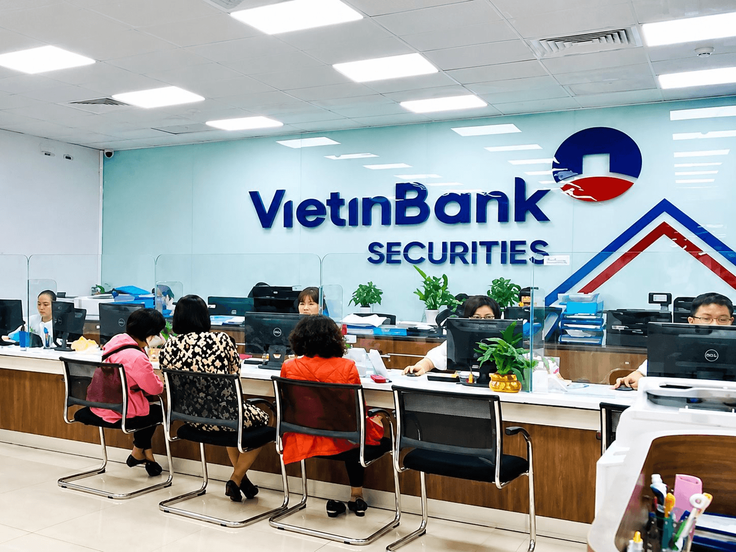Một công ty chứng khoán báo lãi quý II “lao dốc” 91%, chạm đáy hơn 3 năm dù dư nợ margin lập đỉnh