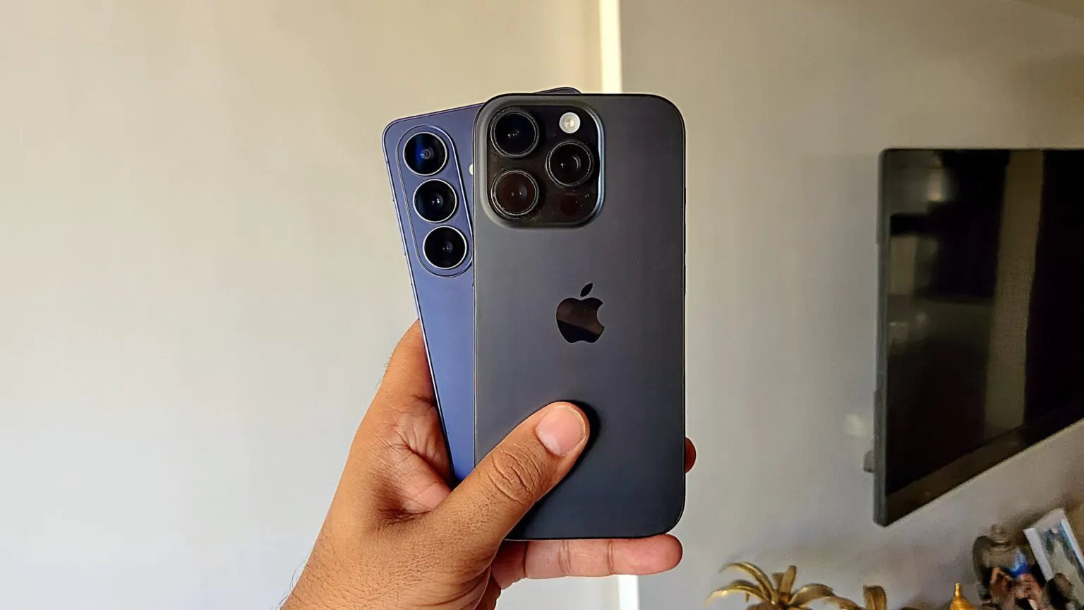 Mỗi lần dùng iPhone, tôi chỉ muốn "quay xe gấp" về điện thoại Android vì sờ đến tính năng nào cũng thiếu