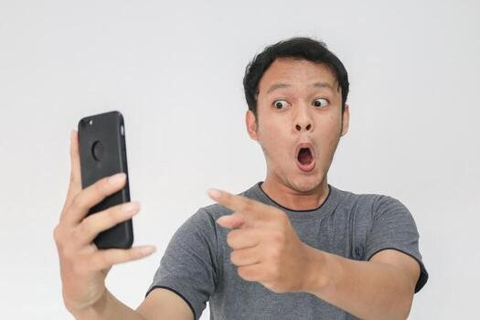 Cập nhật BCTC quý 2/2026 chiều ngày 21/7: Hai doanh nghiệp thép có lãi tăng bằng lần, công ty bất động sản báo lãi giảm 80%
