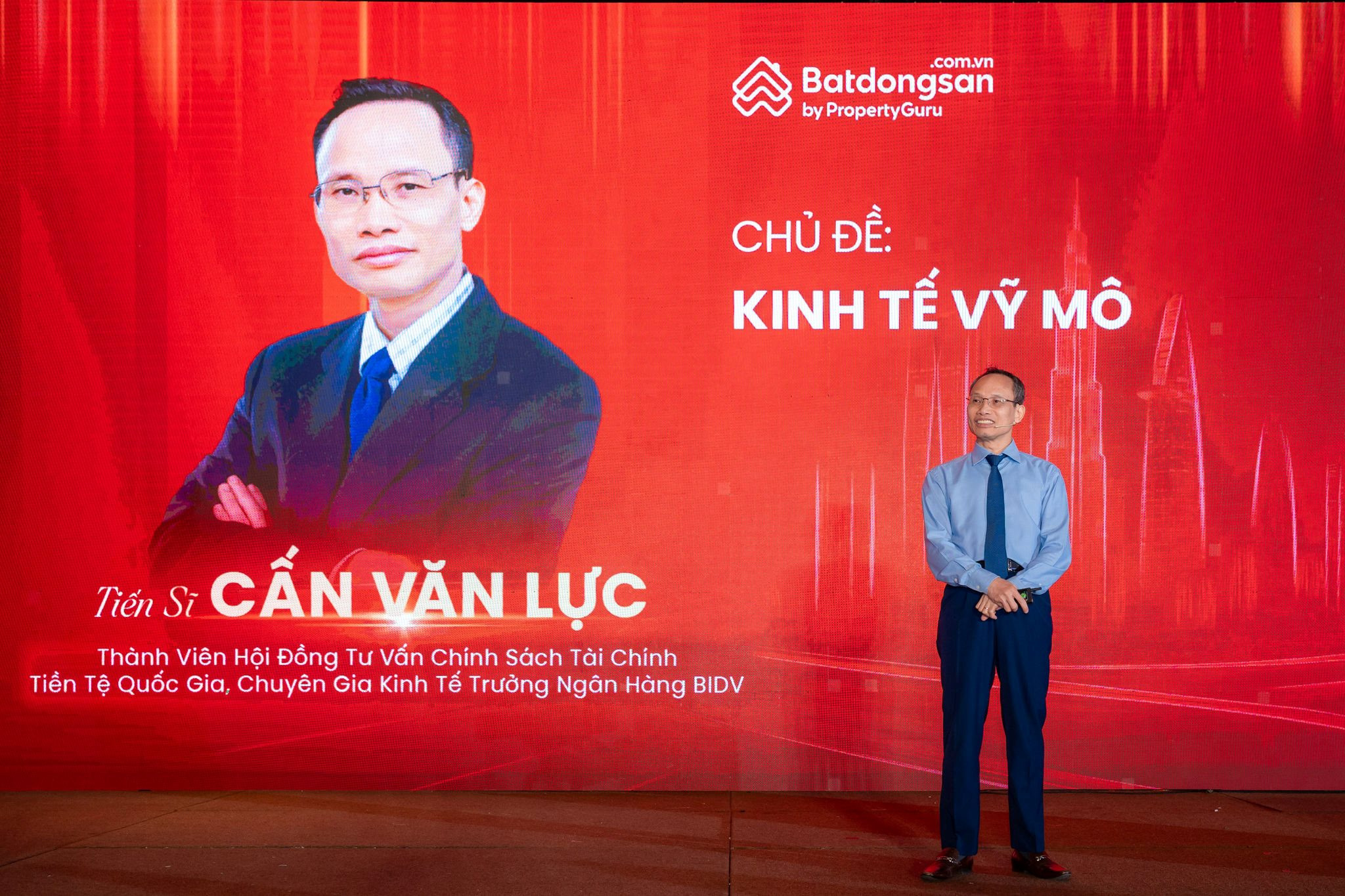 ts.-can-van-luc.jpg