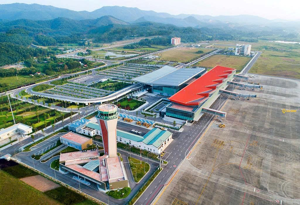 Đúng 9h30, đại bàng khổng lồ dài 63m xuất hiện, ghi nhận điều chưa từng có trong lịch sử tại dự án từng khiến Mỹ và Hàn rút lui