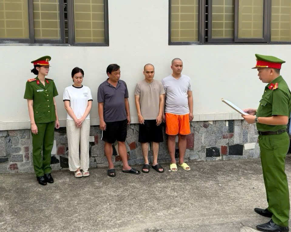 Nóng: Hơn 3.400 viên kim cương lậu được đưa vào hệ thống SJC, Trưởng phòng Kinh doanh bị khởi tố