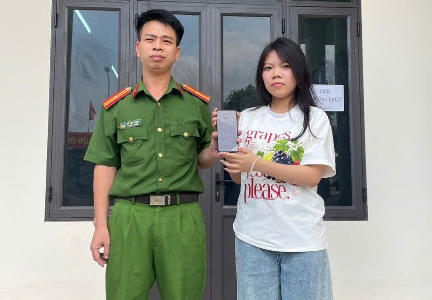 Sau khi chuyển khoản thành công 30 triệu đồng, cô gái sinh năm 2009 phải đến công an trình báo