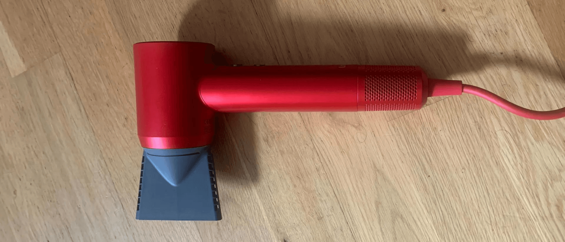 Bỏ ra hơn 10 triệu mua máy sấy tóc Dyson Supersonic hay chọn Laifen Swift nửa giá? Bài toán “túi tiền” và sự thật không phải ai cũng dám nói!