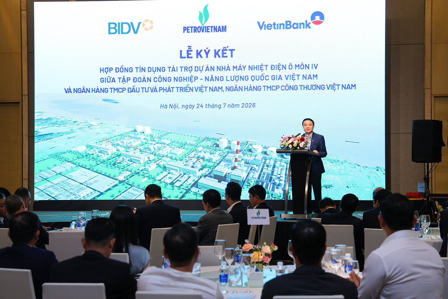 chu-tich-hdtv-petrovietnam-le-ngoc-son-phat-bieu-tai-le-ky.jpg