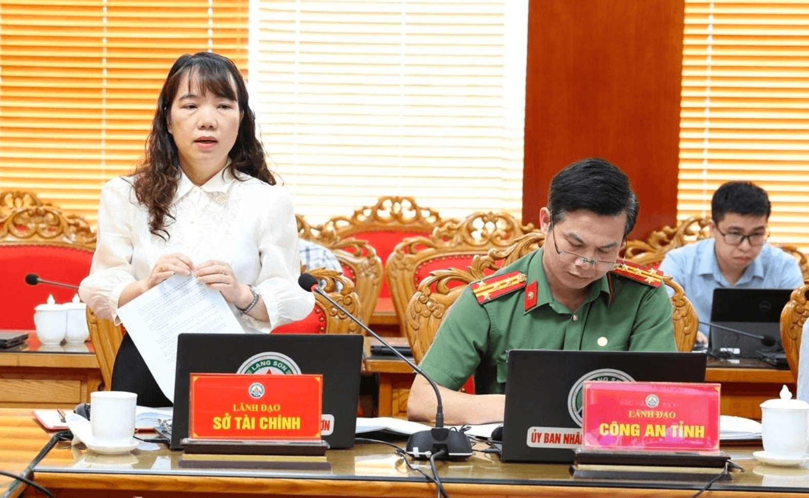 ls_lanh-dao-so-tc.png