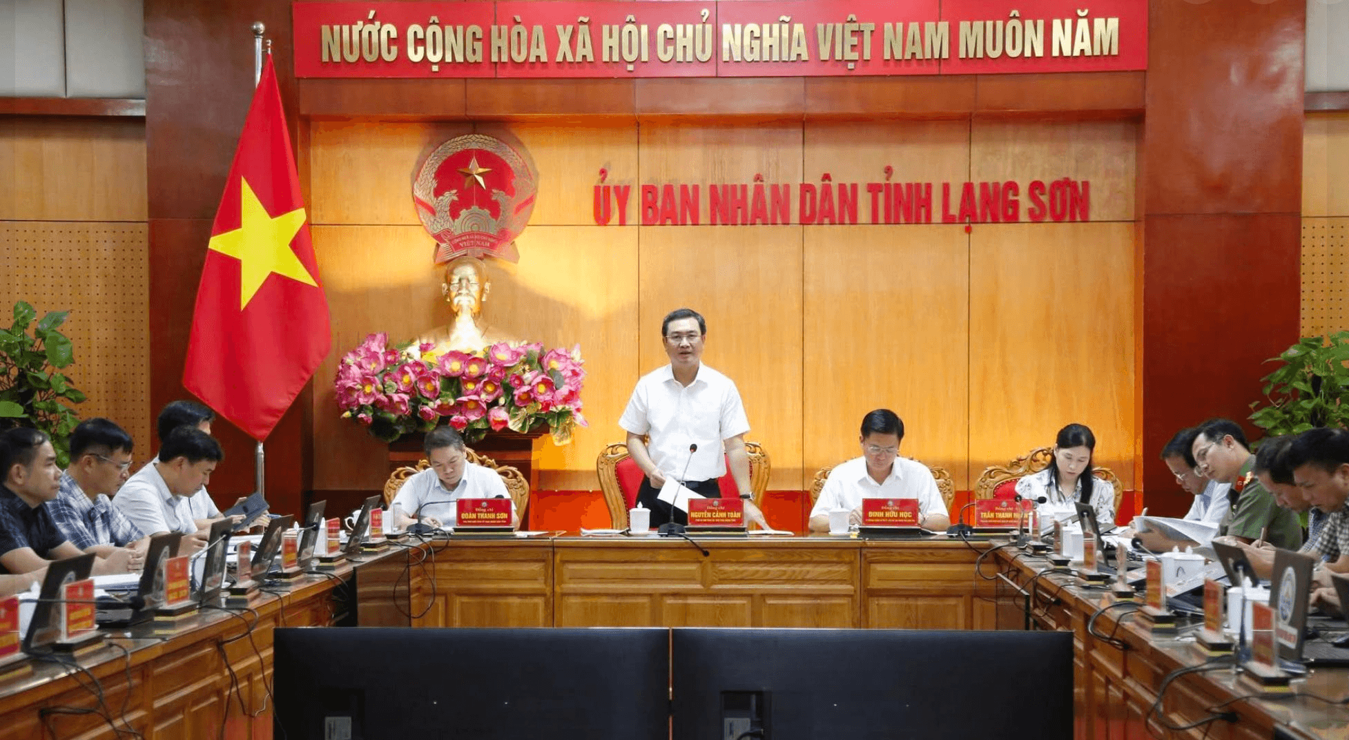 Lạng Sơn: Đẩy nhanh tiến độ tháo gỡ khó khăn, dứt điểm vướng mắc tại các dự án đầu tư