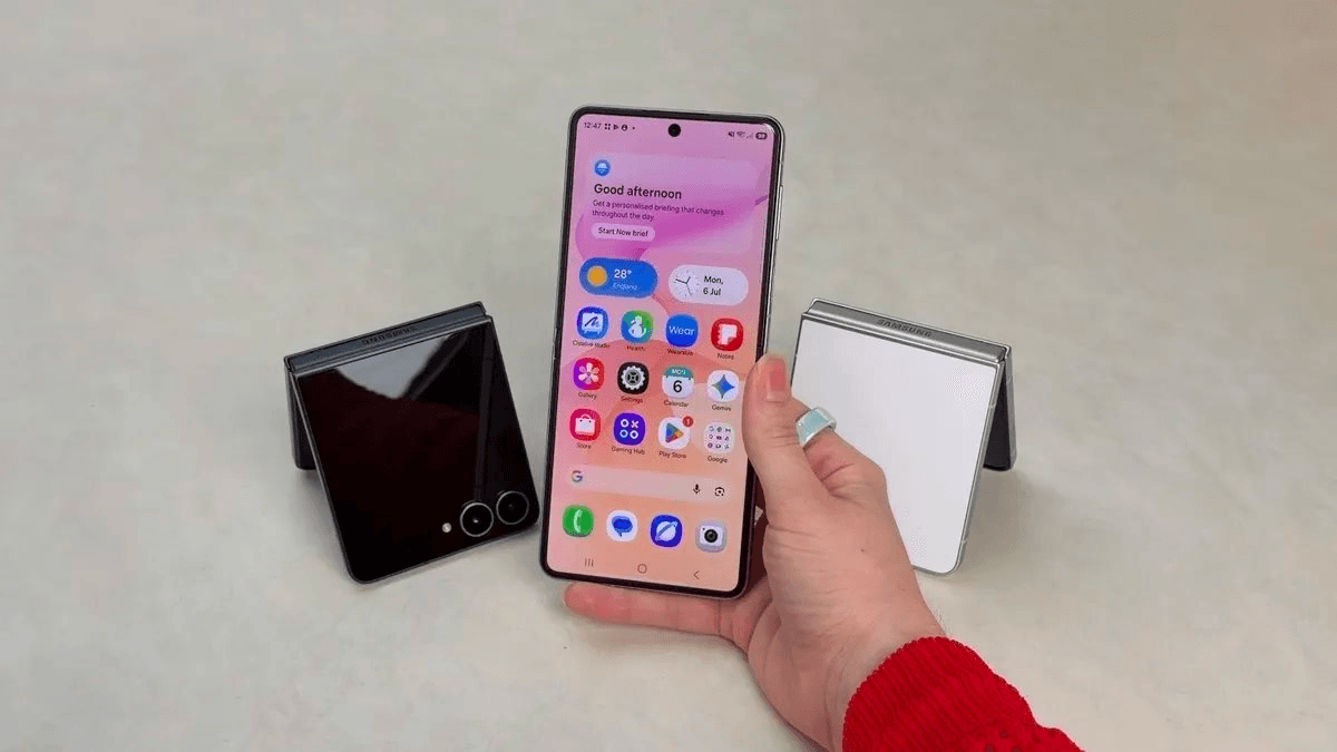 Đỉnh cao máy quay vlog bỏ túi: Trải nghiệm Samsung Galaxy Z Flip 8 với những nâng cấp không thể rời mắt!