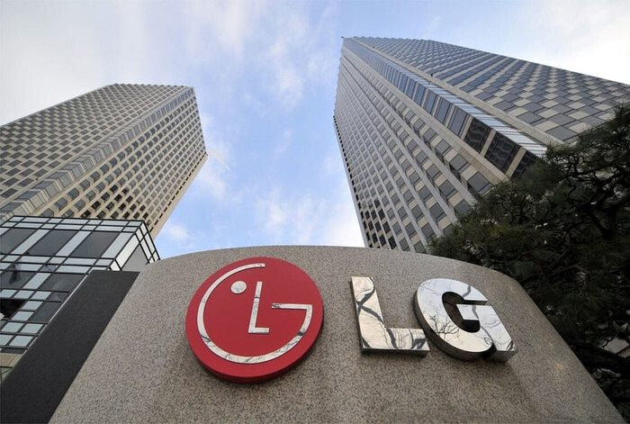 lg700.jpg