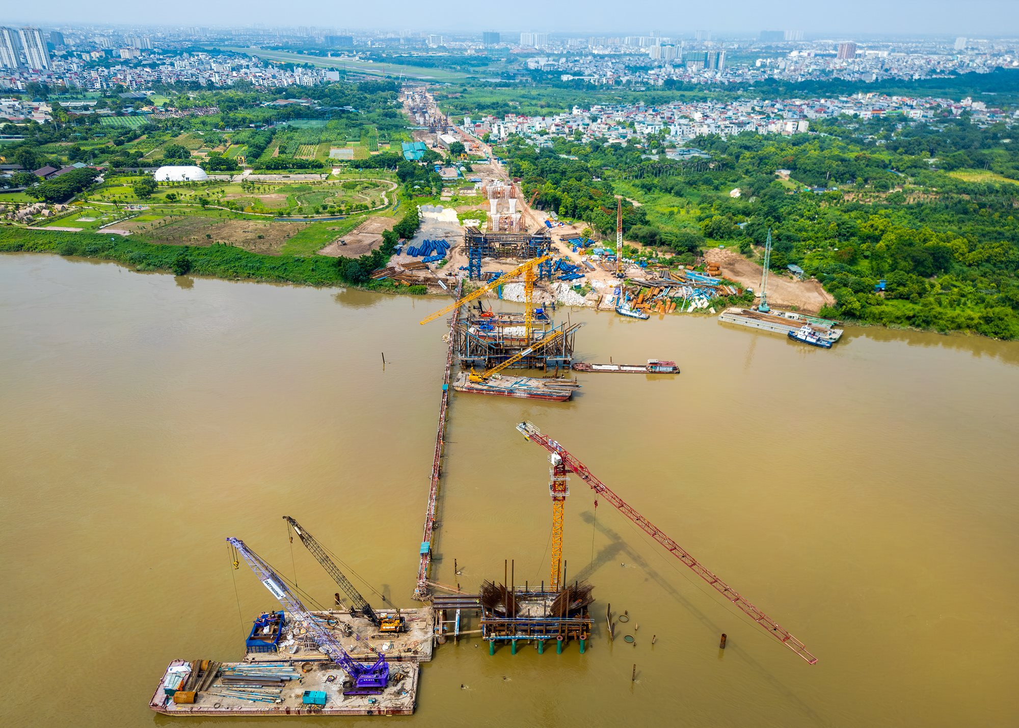 11-cau-tran-hung-dao10.jpg