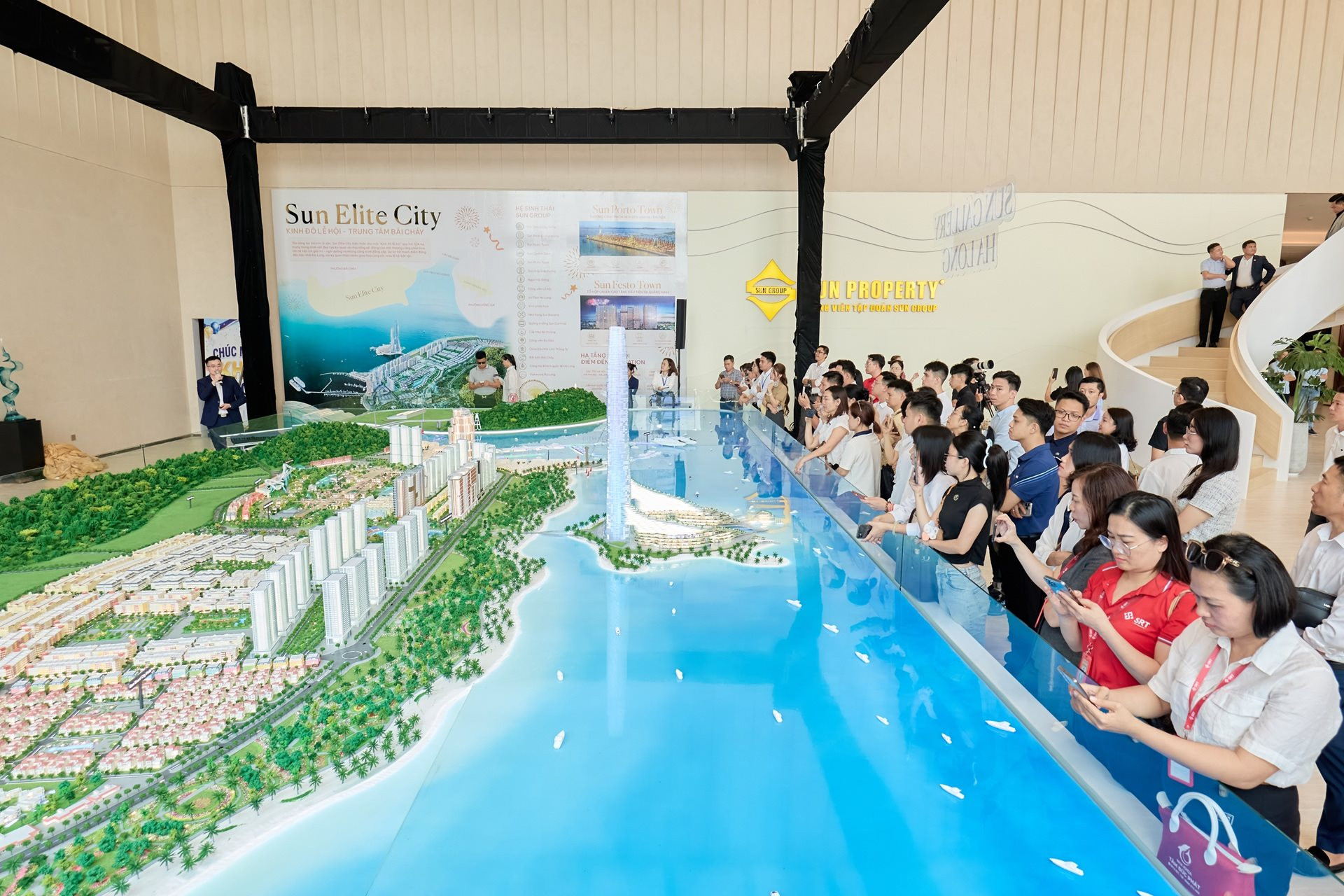 6.sun-gallery-ha-long3.jpg