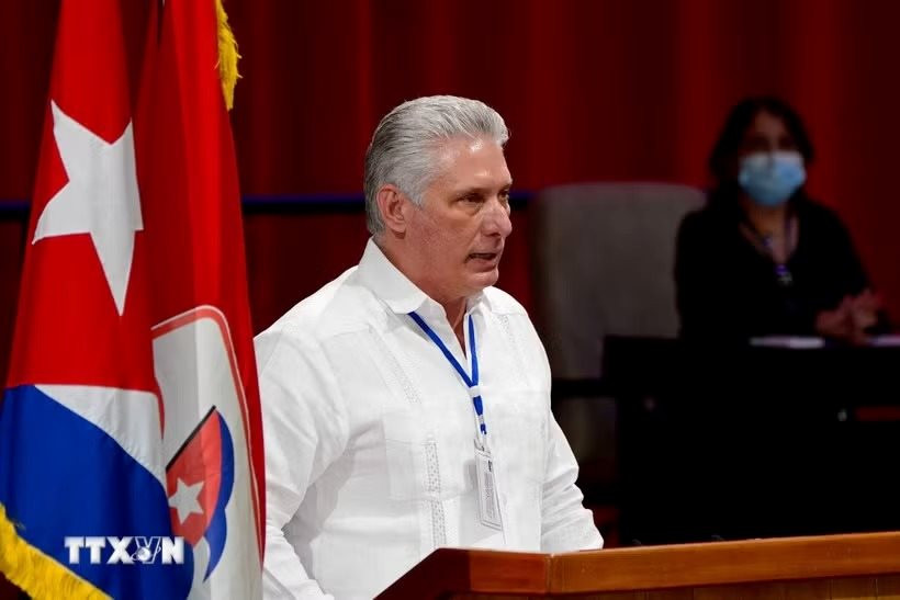 chu-tich-cuba_11zon.jpg
