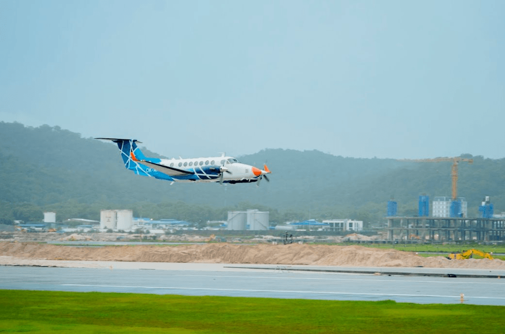 Cuộc đại phẫu sân bay Phú Quốc