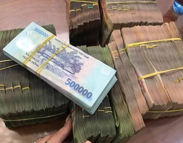 Phát hiện giao dịch chuyển khoản 100 triệu đồng đến tài khoản Vietcombank của Vũ Thị Lý SN 1982, công an lập tức xác minh 