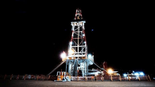 Khoan 2 giếng sâu hơn 10.000m, phát hiện nước và khí bén lửa phun lên ngùn ngụt, công nghệ siêu lạ đánh thức kho báu vào cuộc