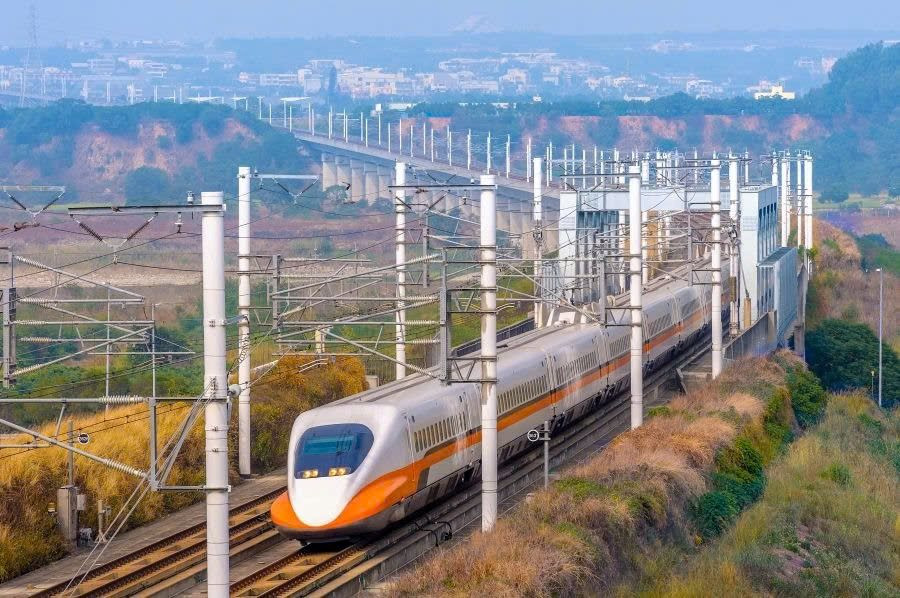 Quyết loại Pháp, chốt công nghệ Nhật làm đường sắt  cao tốc 18 tỷ USD và bất ngờ hoàn thành với 0 đồng ngân sách
