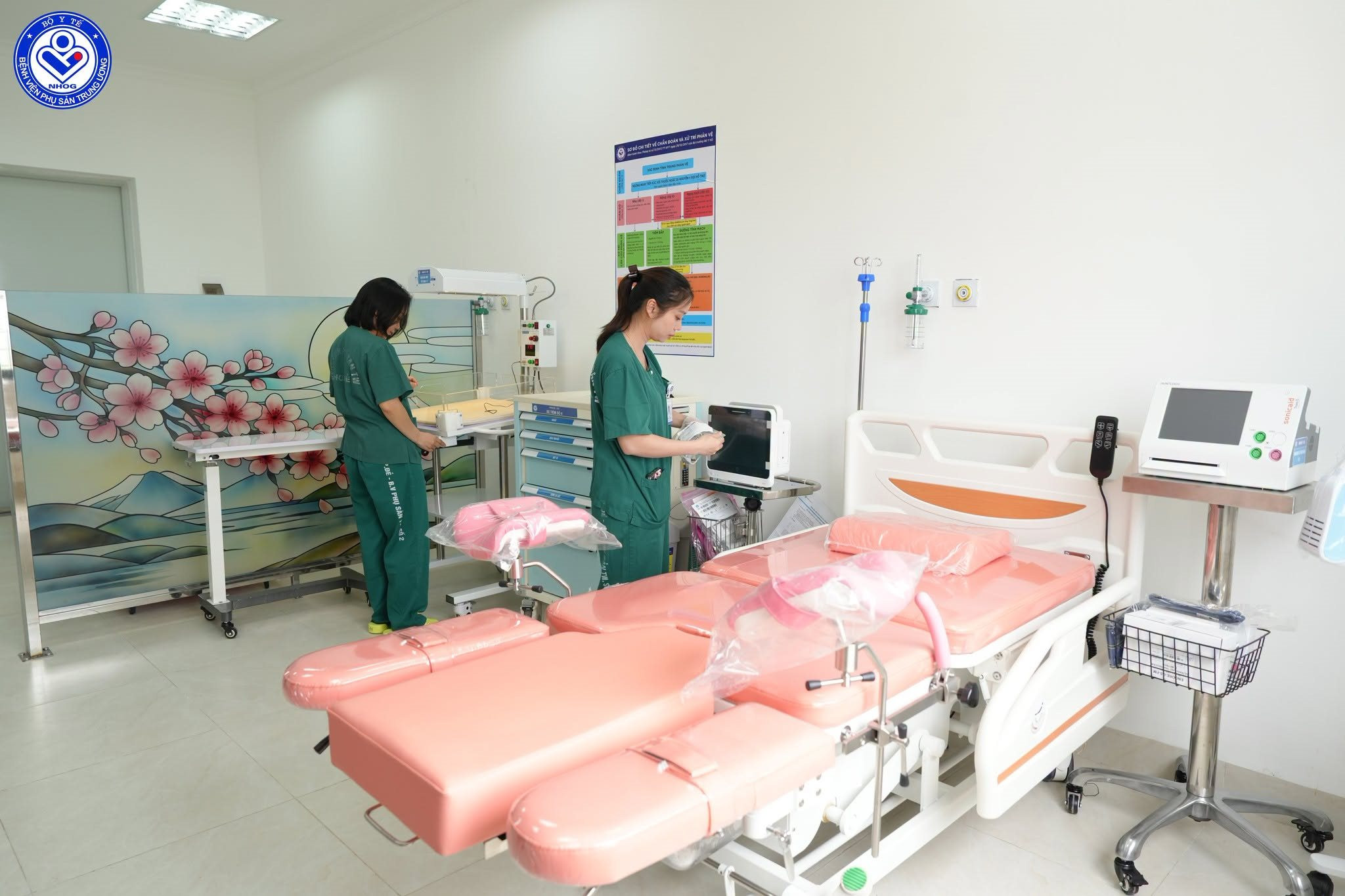 Đúng 4 ngày nữa, một bệnh viện trung ương ngay cửa ngõ Đại lộ Thăng Long chính thức hoạt động: quy mô 300 giường, tặng 2.000 suất khám miễn phí