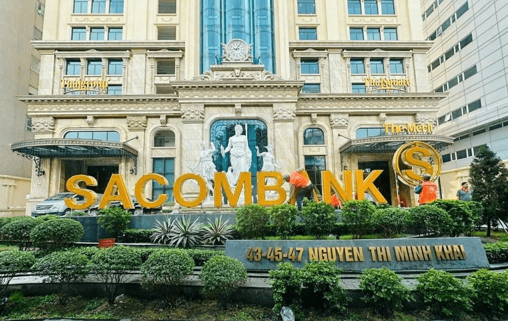 Hai Phó Tổng Giám đốc của Sacombank thôi việc
